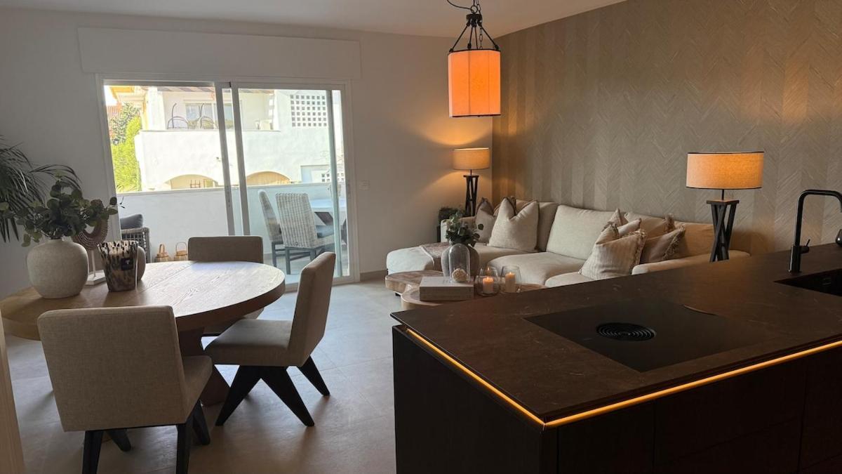 Apartment Sea View And Sunny Rooftop In Marbella, Remodeled 2025